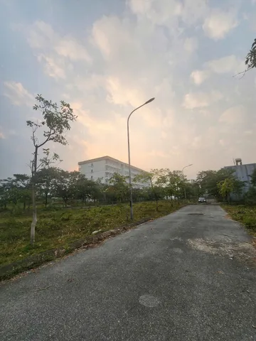 🔶Bán Lô Góc Đẹp View Cảng Cạn Viglacera Yên Phong, Đông Phong Mt 15m Dt 245m2 Giá 8.6 Tỷ lh e Điệp 0395777369