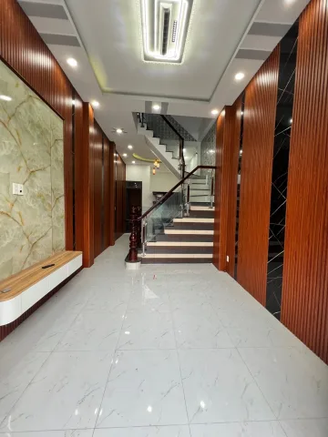 Nhà 4 tầng 43.9m2 khu Phú Định giá 4.53 tỷ thương lượng