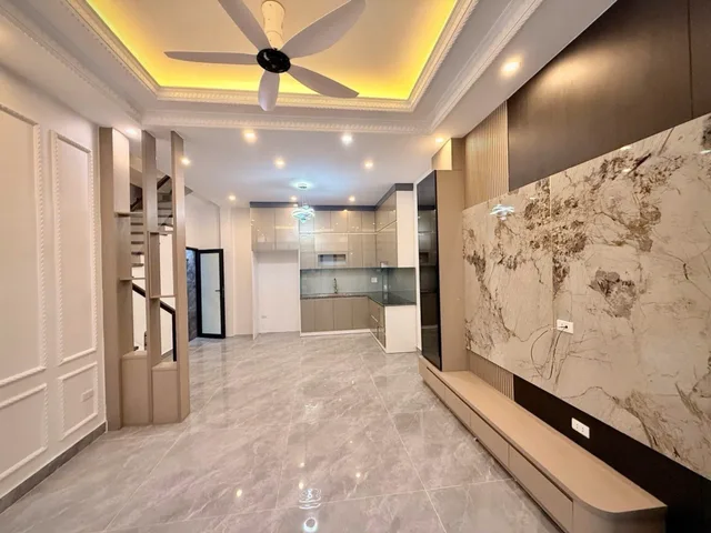 Bán nhà xây đẹp Miếu Hai Xã - Thiết kế hiện đại - Ngõ rộng - Giá 3,5 tỷ