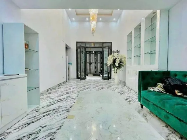 Nhà đẹp, Full Đồ ngõ 105 Láng Hạ, Đống Đa 46m x 3T( 3 ngủ) giá 17.5 triệu