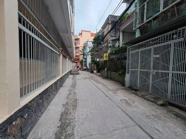 NHÀ LÊ HỒNG PHONG - HẺM XE HƠI - 4 TẦNG - NGANG 4.6M - 49M² - GIÁ 10.65 TỶ