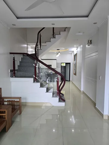 🏡  Nhà 3 tầng mới đẹp ngay vườn hoa chéo Kiến An ngõ nông, sân cổng rộng thoáng mà tận 50m2 anh chị ơi