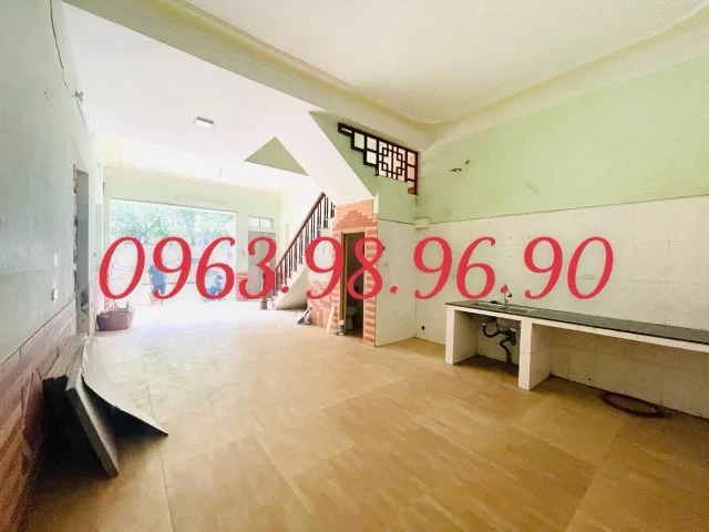 CHO THUÊ NHÀ LIỀN KỀ KĐT VĂN PHÚ TIẾP GIÁP CÔNG AN THÀNH PHỐ 50M2 X 3 TẦNG CHỈ 9TRĐ/THÁNG LIÊN HỆ XEM NHÀ: 0963989690