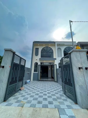 NHÀ TRỆT LỬNG 135m² SỔ HỒNG RIÊNG CHỈ 1 TỶ630 THƯƠNG LƯỢNG MẠNH NGAY CÂY XĂNG THẠNH PHÚ
