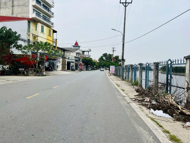 BÁN ĐẤT TẶNG NHÀ 1 TẦNG – MẶT ĐƯỜNG 208, AN ĐỒNG, AN DƯƠNG 90m² Giá: 4,5 tỷ
LH 0979087664