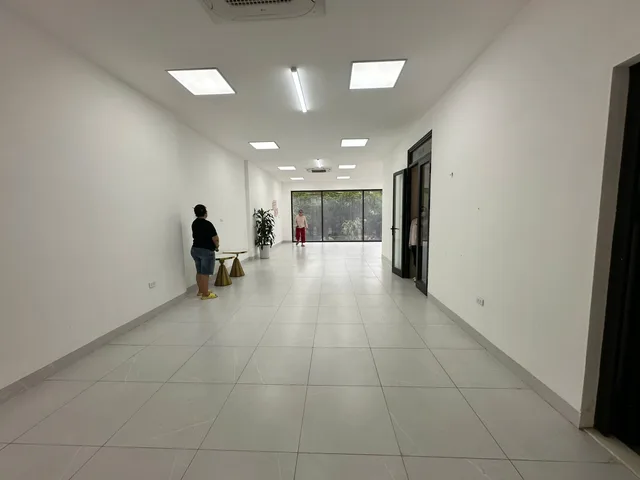Cho thuê sàn văn phòng mặt phố Tố Hữu, 90 m2/tầng. sàn thông như hình