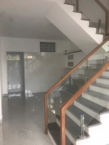 Chính chủ nhờ bán căn nhà 3,5 tầng xây mới độc lập tại ngõ Phủ Thượng Đoạn.
