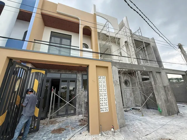 Nhà mới đang hoàn thiện ưu đãi với giá 1.65 tỷ tại Thị trấn Cần Giuộc