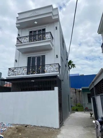 🏡 NHÀ 3 TẦNG – SAU ĐÌNH MỸ TRANH, AN DƯƠNG | 2,35 TỶ 🏡

📍 Vị trí: Sau đình Mỹ Tranh, An Dương, Hải Phòng
📐 Diện tích: 58,6m²
💰 Giá: 2,35 tỷ
🧭 Hướng: Tây
🚗 Đường trước nhà: 2,5m
✨ Nhà xây mới, vừa hoàn thiện xong, thiết kế hiện đại