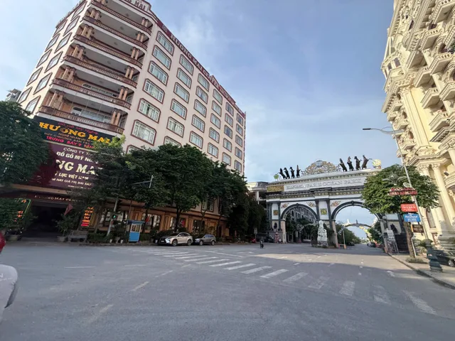 Bán nhà 3 tầng kinh doanh, ô tô thông