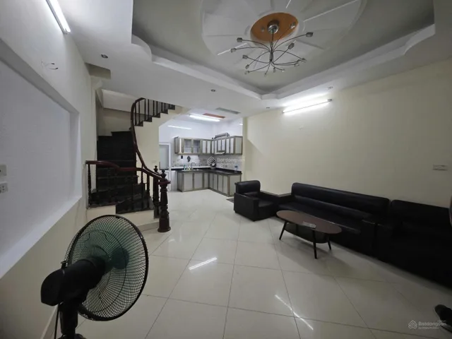 Nhà ngõ 59 Nguyễn Phúc Lai, Đống Đa 35m x 5T giá 15tr_25M RA PHỐ, KD NHỎ