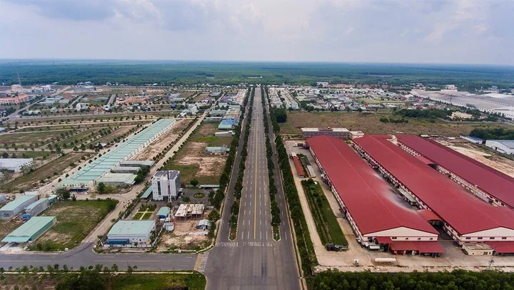 ĐẤT 1.200M2 CÓ SẴN THỔ CƯ NGAY TTHC CHƠN THÀNH DÂN CƯ ĐÔNG 160Tr