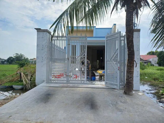 Nhà giá rẻ sổ hồng riêng, 5x31, nhà mới xây ngay trường cấp 3 THPT Đức Hòa, giá chủ gửi chỉ có 1ty5, đường xe  ô tô