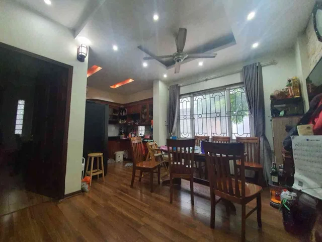 Bán Nhà riêng 46m2 có sẵn 46 m2 thổ cư giá 16.3 tỷ tại Đường Bát Khối - Chọn - Phường Long Biên Hà Nội
