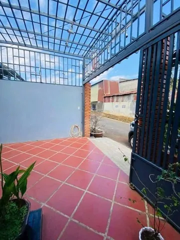 Bán Nhà riêng 120m2 có sẵn 60 m2 thổ cư giá 2.35 tỷ tại Xã Hòa Thuận Thành phố Buôn Ma Thuột Đắk Lắk
