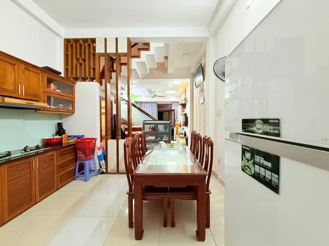 NHÀ ĐẸP ĐƯỜNG SỐ 4 – BÌNH HƯNG HOÀ – 64M² – 3 TẦNG – SỔ HỒNG RIÊNG – NHỈNH 6 TỶ