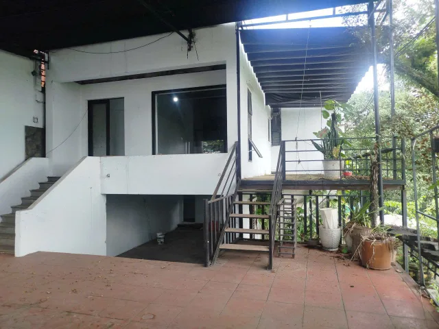Bán Nhà riêng 318.1m2 có sẵn 100 m2 thổ cư giá 11.2 tỷ tại Phường Khánh Xuân Thành phố Buôn Ma Thuột Đắk Lắk
