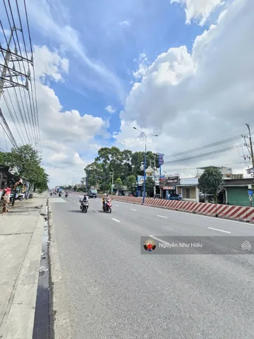 Cho thuê nhà MT đường ĐT743 kinh doanh sầm uất ngay khúc Ngã 6 An vòng xoay Phú, TP. Thuận An