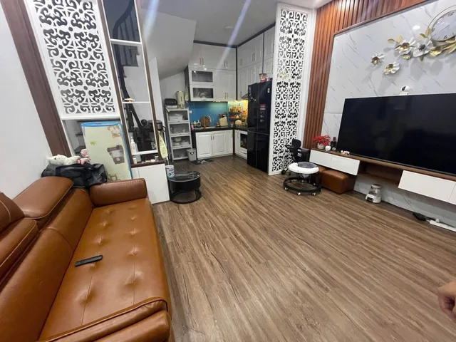 Cho thuê nhà nguyên căn Ngõ 195 Trần Cung, Cầu Giấy SẠCH ĐẸP, FULL ĐỒ 30m x 5T giá 15 triệu
