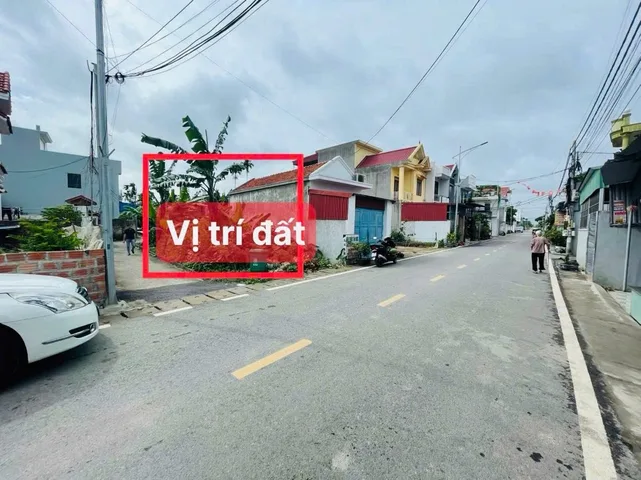 Bán lô góc  92m2 giá 3.55 tỷ tại Hoa Động đường nhựa 2 ô tô tránh nhau. L/h:076.231.9990 e Thúy