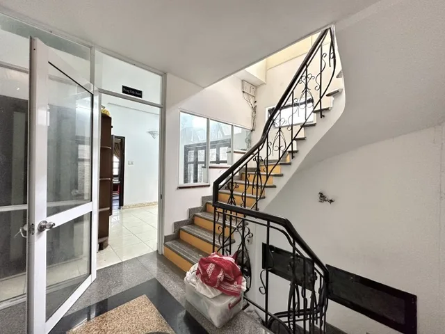 Bán nhà nội thất VIP mặt tiền Nguyễn Thị Huỳnh, P.8, Phú Nhuận, 4x18.5m, 2 tầng, chỉ 19 tỷ