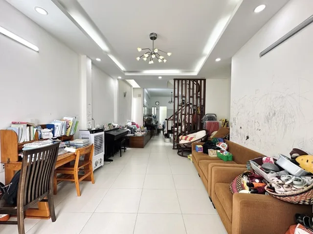 Nhà chỉ 117tr/m2 Trường Sa, P.17, Bình Thạnh, 4.6x19m, 3 tầng, chỉ 10.2 tỷ