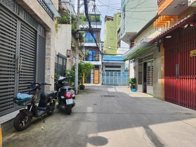 Rất hiếm CHDV HXH Huỳnh Văn Bánh, P.13, Phú Nhuận, 5x20.5m, 5 tầng, chỉ 15.5 tỷ