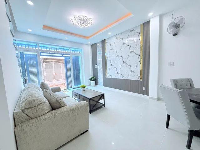 Hẻm 4m Trường Chinh gần Go Trường Chinh, 45m2, ngang 5m, 3 tầng, Chỉ 4.65 tỷ TL