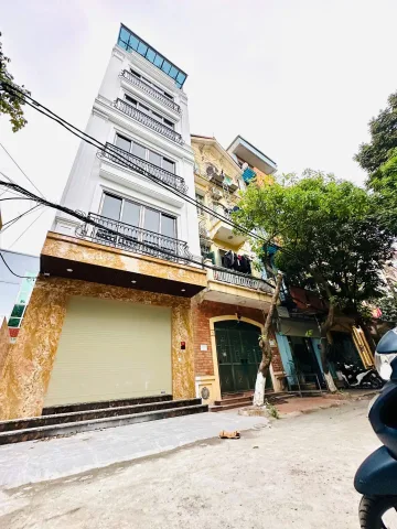 Bán Nhà riêng 70m2 có sẵn 70 m2 thổ cư giá 27 tỷ tại Phường Mai Dịch Quận Cầu Giấy Hà Nội