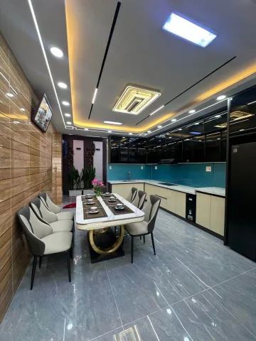 💥CHỦ BÁN LỖ GIẢM HƠN 1 TỶ – NHÀ ĐẸP 70M² - 5 TẦNG FULL NT– HẺM 8M THÔNG - NHỈNH 7Đ