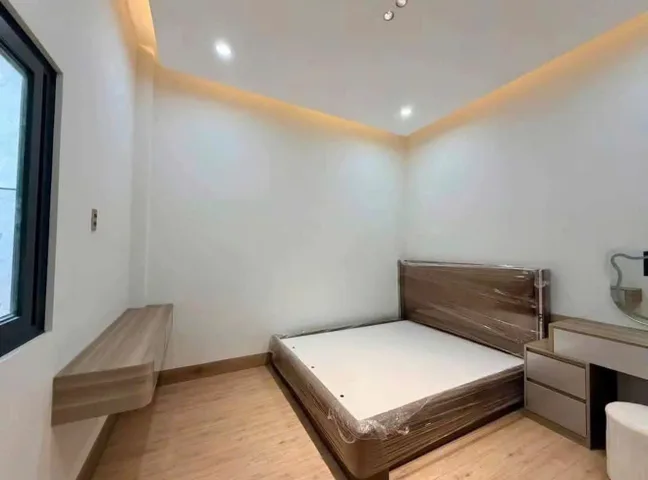 Nhà Độc Lập Sổ Riêng Nay Có Việc Cần Bán, Tặng Nội Thất Cuối Đồng Khởi