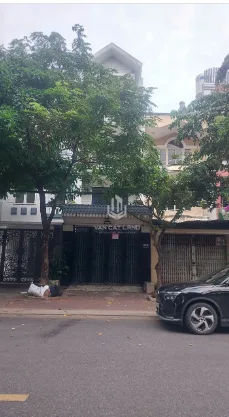 🔥 CHO THUÊ NHÀ NGUYÊN CĂN 1 TRỆT 1 LẦU – ĐƯỜNG 30/4, P11 – CÓ KI-ỐT LIỀN NHÀ – 20 TRIỆU/THÁNG 🔥