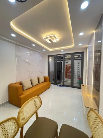 VẠN KIẾP KHU ẨM THỰC PHAN XÍCH LONG SÁT HẺM XE HƠI 3PN CÓ NGỦ TRỆT 6,15 TỶ