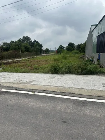 Cô em đi về quê chăm cháu cần nhượng lại lô đất sát bên Trung tâm hành chính Chơn Thành cách Plaza Chơn Thành 5P
