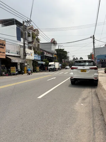 Bán Nha 100m2 có sẵn 100 m2 thổ cư giá 4.9 tỷ tại Đường NA5 Phường An Phú Thị xã Thuận An Bình Dương