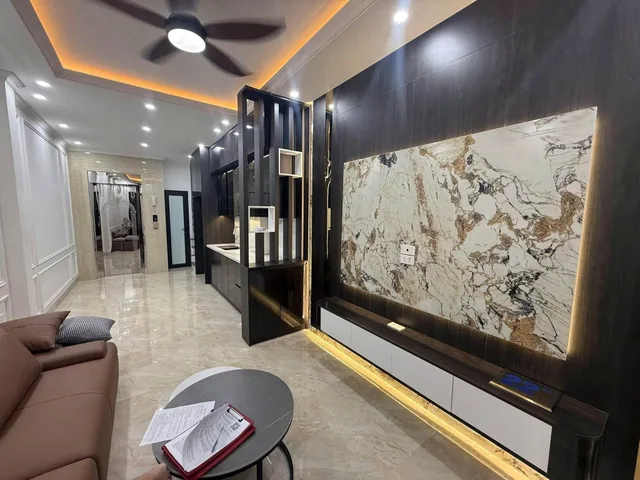 Cho thuê nhà ngõ 38 Xuân La, Tây Hồ 32m x 5T THANH MÁY, NHÀ ĐẸP, FULL ĐỒ giá 19tr