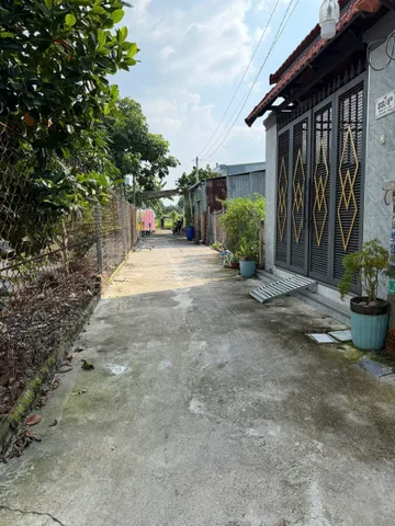 Bán Đất full      thổ cư đẹp xtt 27 Đường phan văn Hớn . Hẻm xe hơi