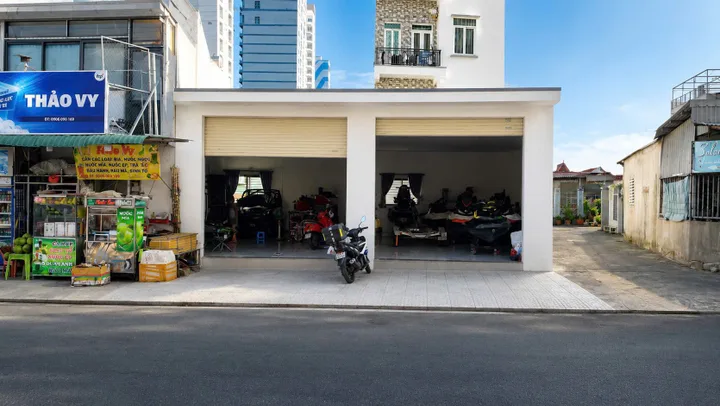 LVCC GIA ĐÌNH MÌNH CẦN BÁN NHÀ 3 MẶT TIỀN ĐƯỜNG DƯƠNG HIẾN QUYỀN NGAY BIỂN PHẠM VĂN ĐỒNG NHA TRANG GIÁ 20 TỈ ( có thương lượng )