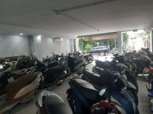 Bán Tòa nhà - Building 100m2 có sẵn 100 m2 thổ cư giá 62 tỷ tại Phường Mai Dịch Quận Cầu Giấy Hà Nội