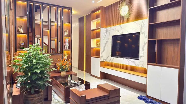 Cho thuê nhà ngõ 20 HỒ TÙNG MẬU, Cầu Giấy. 15 triệu/ tháng. Ưu tiên: Hộ gia đình, KD Onl