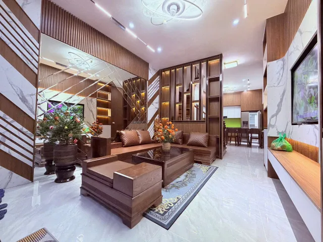 Cho thuê nhà ngõ 20 Hồ Tùng Mậu - Xuân Thuỷ - Cầu Giấy 40m x 5T (5 ngủ) giá 15 triệu