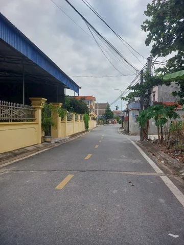 Bán Đất 90m2 tại Hoà Bình giá 1380 . Ngõ ô tô gần đường nhựa.l/h:076.231.9990 e Thúy
