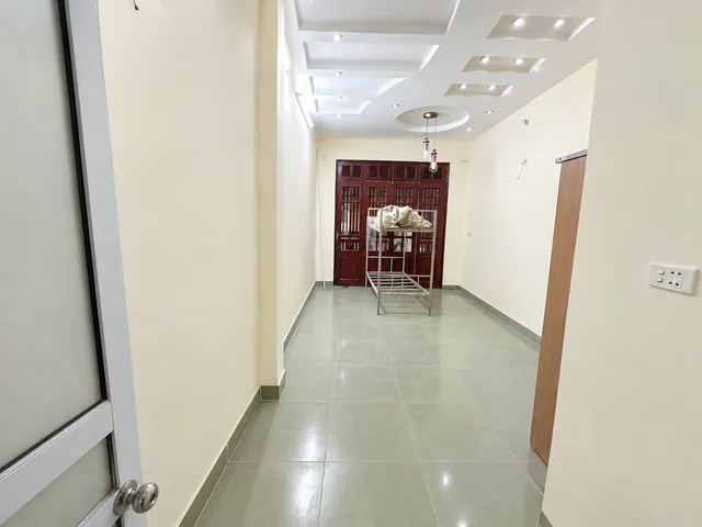 Cho thuê nhà ngõ 260 CẦU GIẤY. 17 triệu/tháng. Ưu tiên: Hộ Gia Đình, KD Onl, Nhóm đi làm ít người.