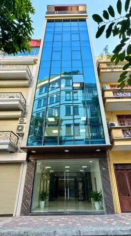 Cho thuê nhà 6 tầng THANG MÁY tại KĐT TRUNG YÊN. 70 triệu/tháng. Ưu tiên: Văn phòng, Showroom, Spa, Lớp học