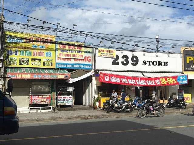 CHO THUÊ MẶT BẰNG 750M² NGAY NGÃ BA TÂN KHÁNH – GIÁ 80 TRIỆU/THÁNG