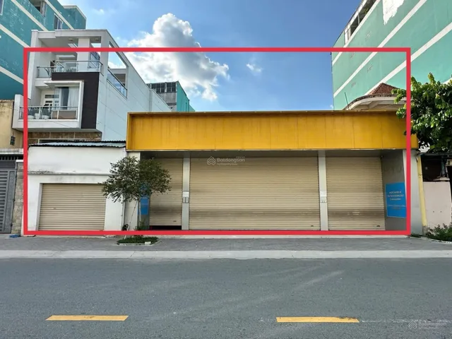 Cho thuê nhà mặt tiền kinh doanh ngã 6 trung tâm Thủ Dầu Một - Diện tích :18x27 (500m²)