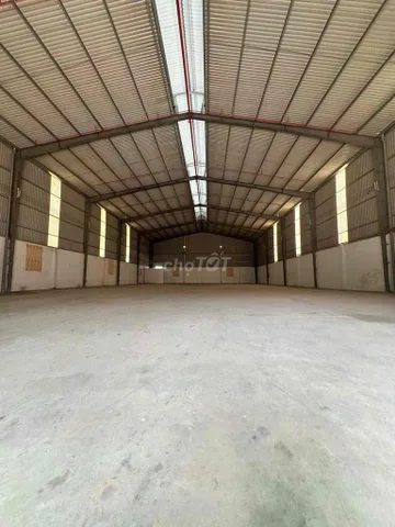 Cho thuê Kho, nhà xưởng 2500m2 giá 110 triệu tại Phường Thuận Giao Thị xã Thuận An Bình Dương