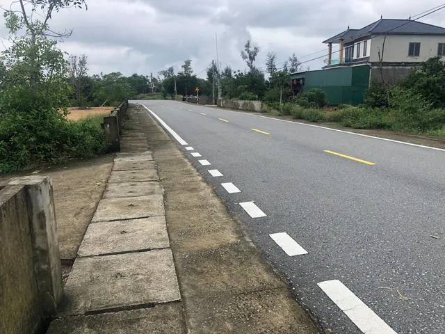 Bán Đất 1000m2 có sẵn 300 m2 thổ cư giá 7.5 tỷ tại Xã Thạch Văn Huyện Thạch Hà Hà Tĩnh