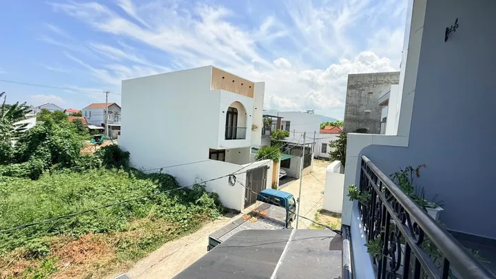 Bán Nhà riêng 100m2 có sẵn 69.9 m2 thổ cư giá 3.85 tỷ tại Đường Đồng Khởi Thị trấn Diên Khánh Huyện Diên Khánh Khánh Hòa
