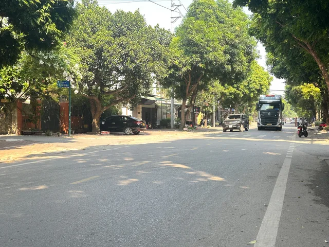 56m2 sẵn nhà 2 tầng kinh doanh mặt đường Uy Nỗ,Thư Lâm(Thị trấn Đông Anh)Hà Nội,gần BV Bắc Thăng Long giá ngộp.